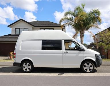 2014 Volkswagen T5 - Thumbnail
