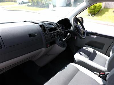 2014 Volkswagen T5 - Thumbnail