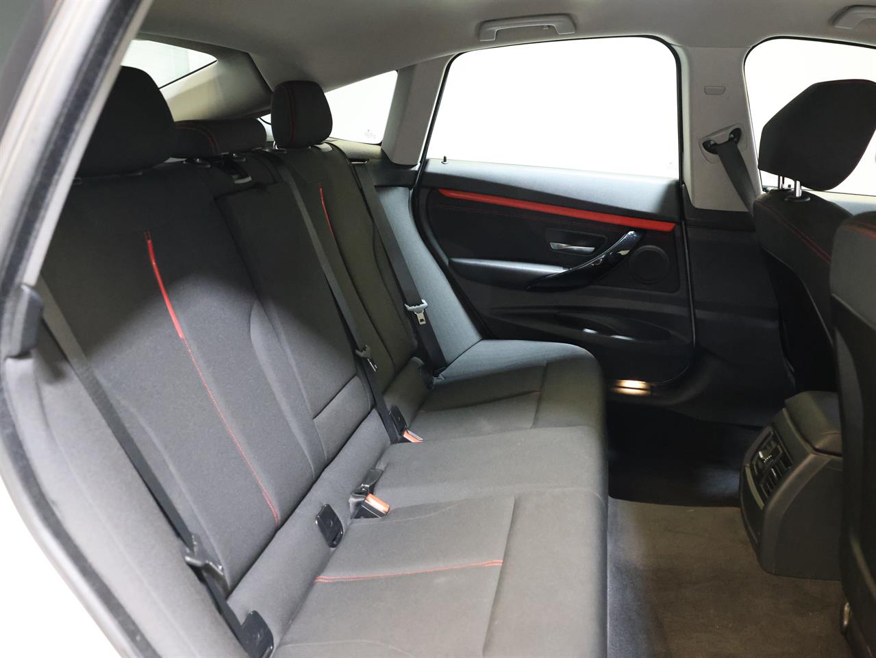 2013 BMW 320i