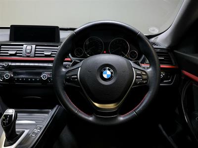 2013 BMW 320i - Thumbnail