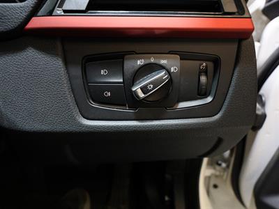 2013 BMW 320i - Thumbnail