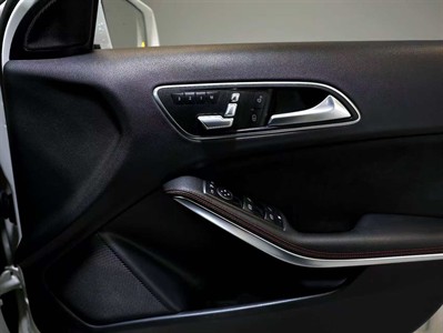 2015 Mercedes-Benz A 250 - Thumbnail