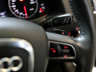 2010 Audi Q5 - Thumbnail