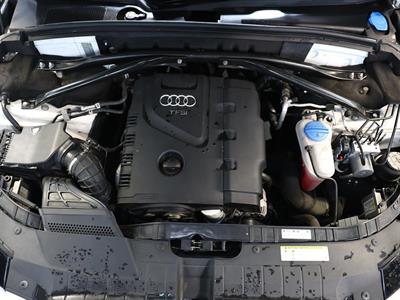 2010 Audi Q5 - Thumbnail
