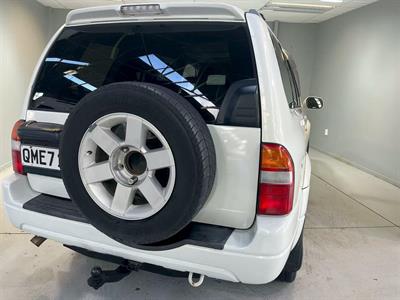 2001 Suzuki Grand Escudo - Thumbnail