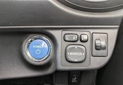 2012 Toyota Aqua - Thumbnail