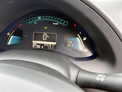 2017 Nissan Leaf - Thumbnail