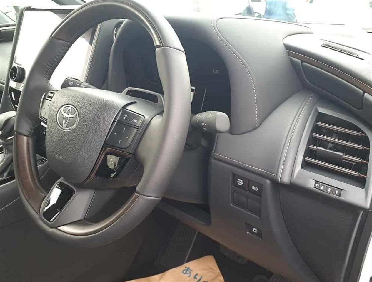 2025 Toyota Alphard