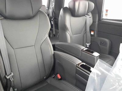 2025 Toyota Alphard - Thumbnail