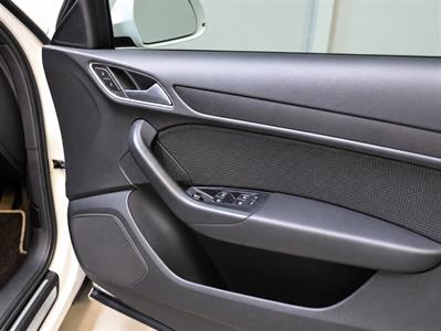 2012 Audi Q3 - Thumbnail