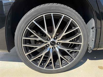 2015 Toyota Alphard - Thumbnail