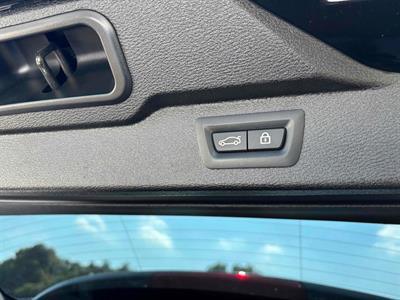 2017 BMW X5 - Thumbnail