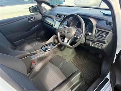 2018 Nissan Leaf - Thumbnail