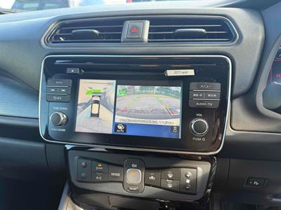 2018 Nissan Leaf - Thumbnail