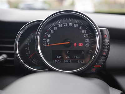 2015 Mini Cooper - Thumbnail