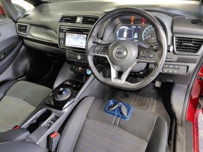2018 Nissan Leaf - Thumbnail