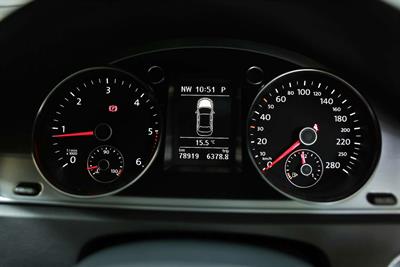 2015 Volkswagen Passat - Thumbnail