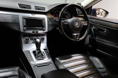 2015 Volkswagen Passat - Thumbnail