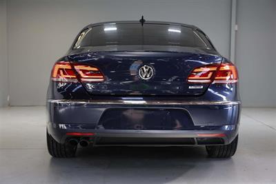 2015 Volkswagen Passat - Thumbnail