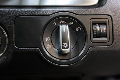 2015 Volkswagen Passat - Thumbnail