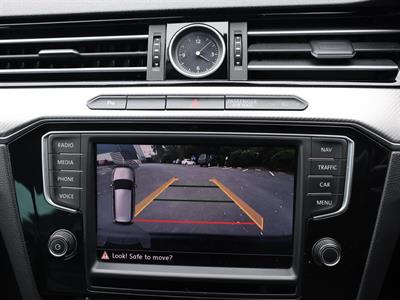 2016 Volkswagen PASSAT - Thumbnail