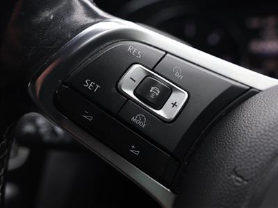 2016 Volkswagen PASSAT - Thumbnail