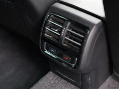 2016 Volkswagen PASSAT - Thumbnail