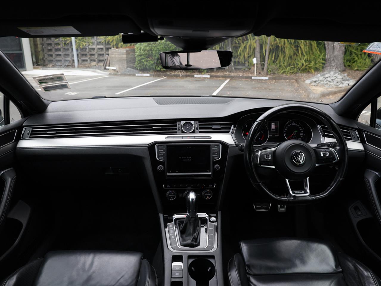 2016 Volkswagen PASSAT