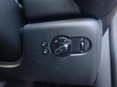 2016 Mini Cooper - Thumbnail