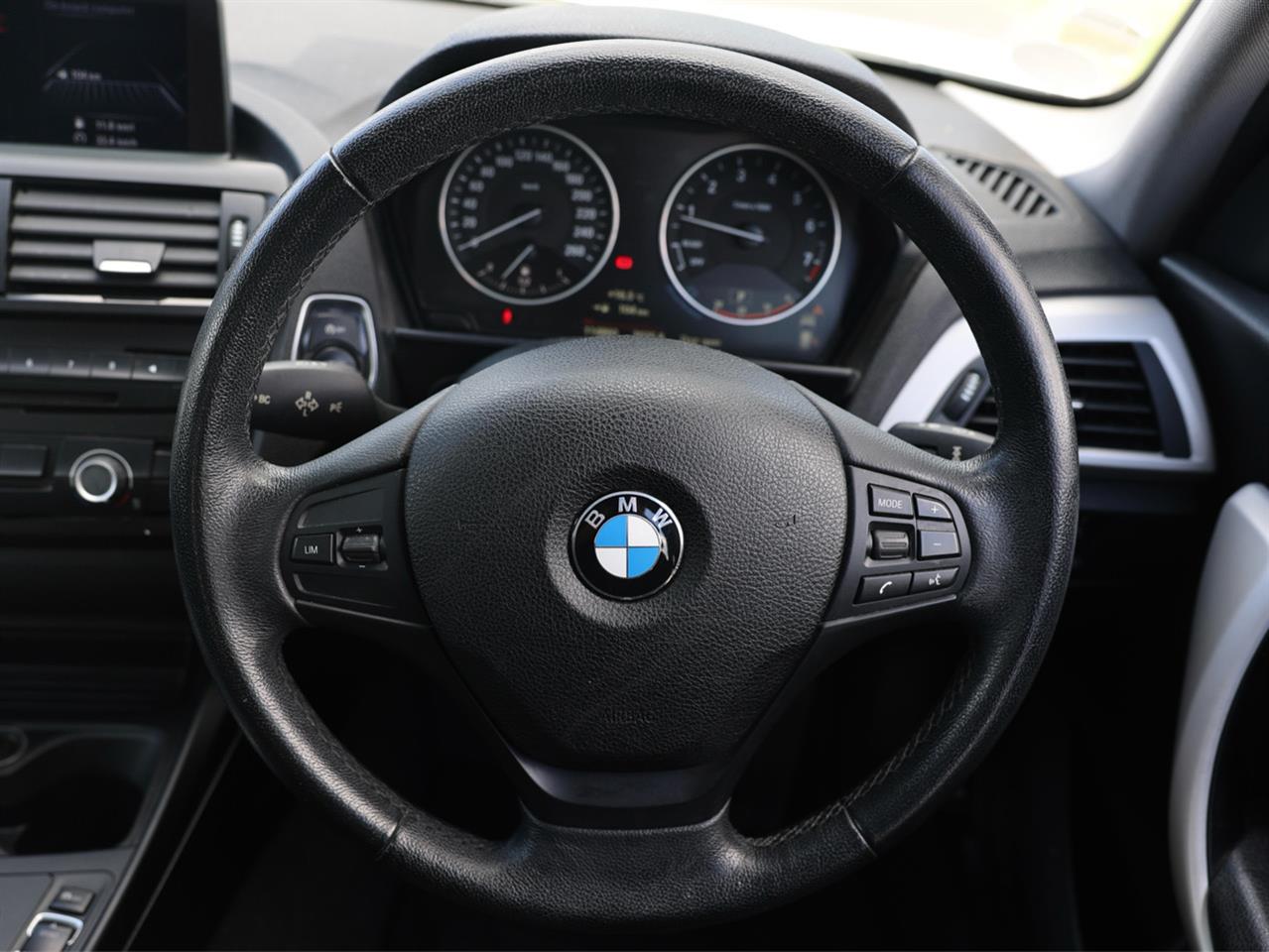 2015 BMW 116i