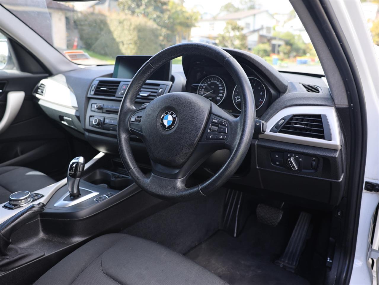 2015 BMW 116i