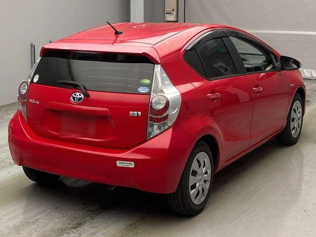 2013 Toyota Aqua