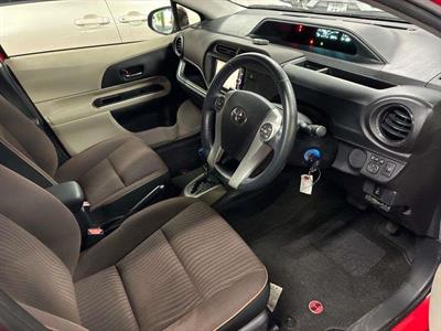 2013 Toyota Aqua - Thumbnail