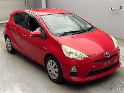 2013 Toyota Aqua - Thumbnail
