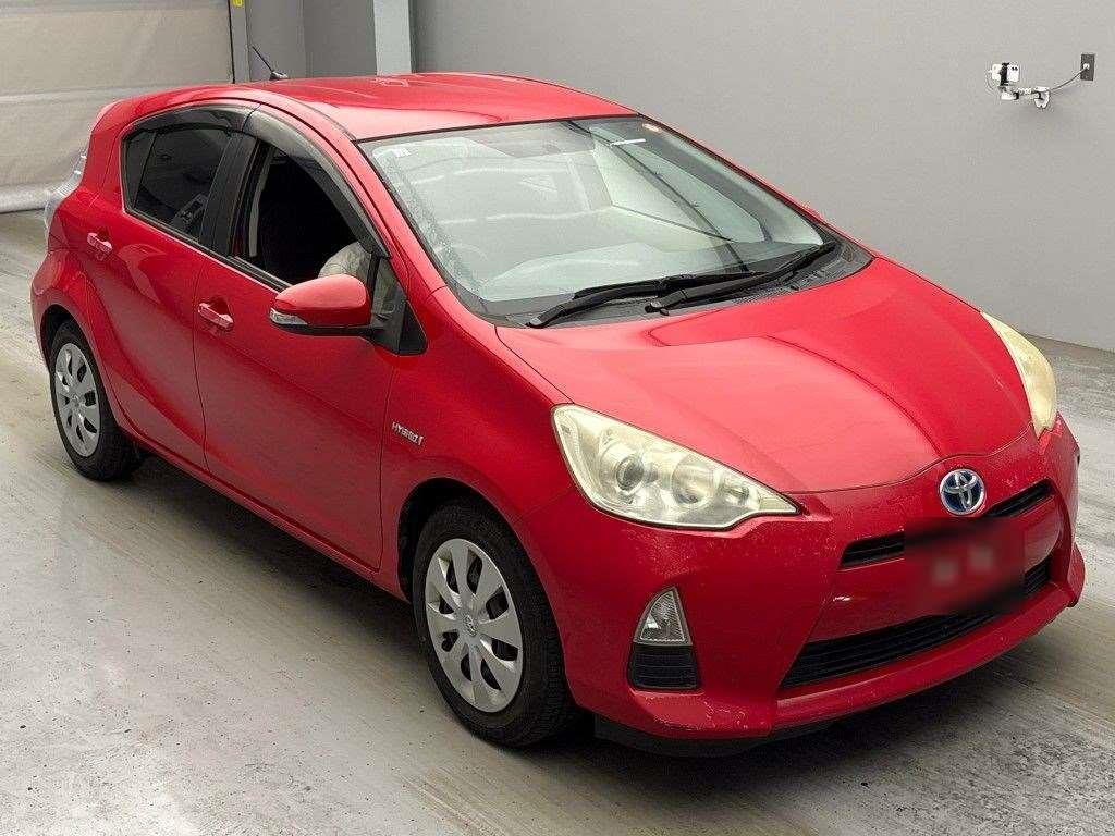 2013 Toyota Aqua