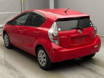 2013 Toyota Aqua - Thumbnail