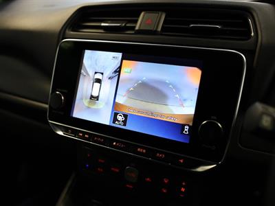 2021 Nissan Leaf - Thumbnail