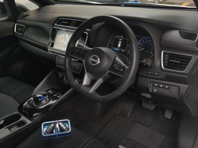 2021 Nissan Leaf - Thumbnail
