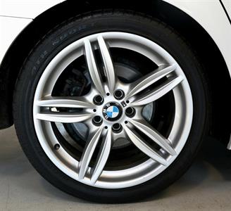 2011 BMW 528i - Thumbnail