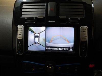 2017 Nissan Leaf - Thumbnail