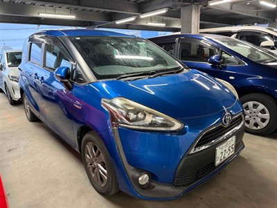 2016 Toyota Sienta - Thumbnail
