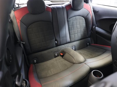 2018 Mini Cooper - Thumbnail