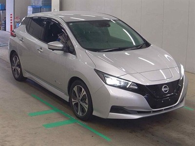 2022 Nissan Leaf - Thumbnail