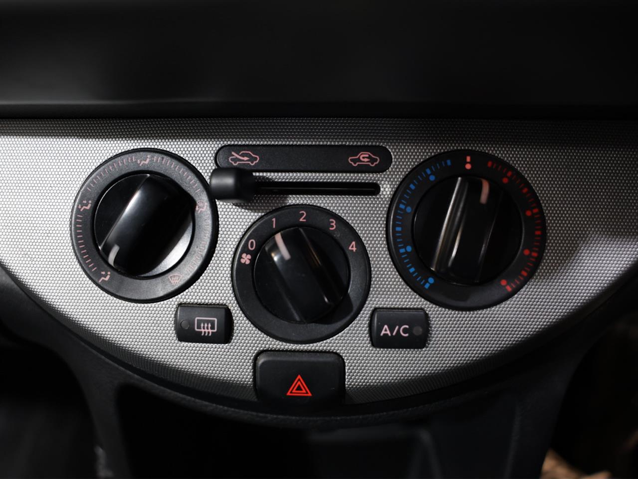 2009 Nissan Note