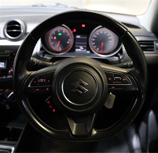 2017 Suzuki Swift - Thumbnail