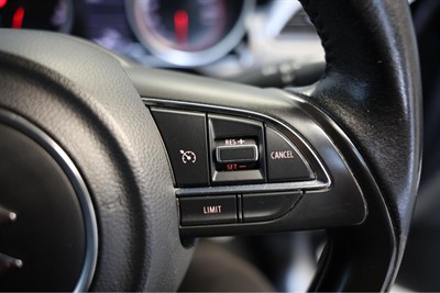 2017 Suzuki Swift - Thumbnail