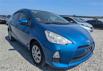 2013 Toyota Aqua - Thumbnail