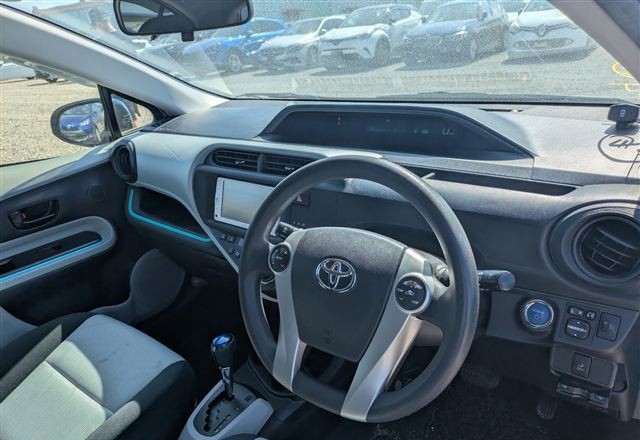 2013 Toyota Aqua