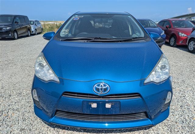 2013 Toyota Aqua