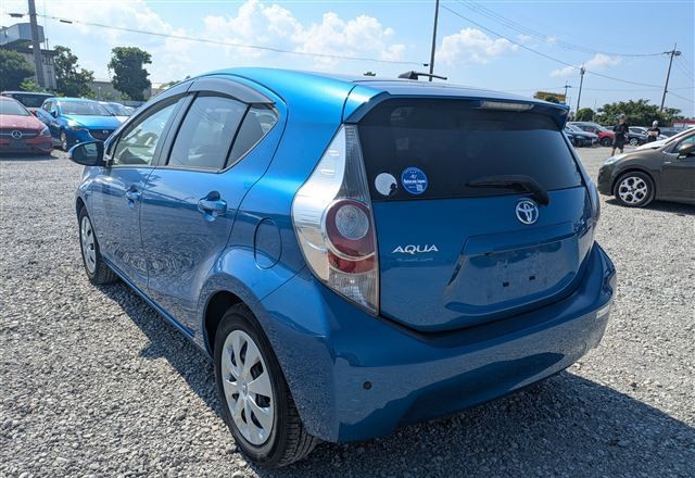 2013 Toyota Aqua